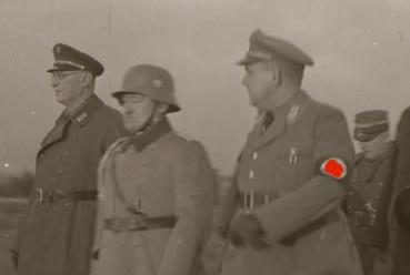 Preview: 11 alte Negative - Generäle, Offiziere schreiten angetretene Soldaten ab - Übergang Reichswehr - Wehrmacht